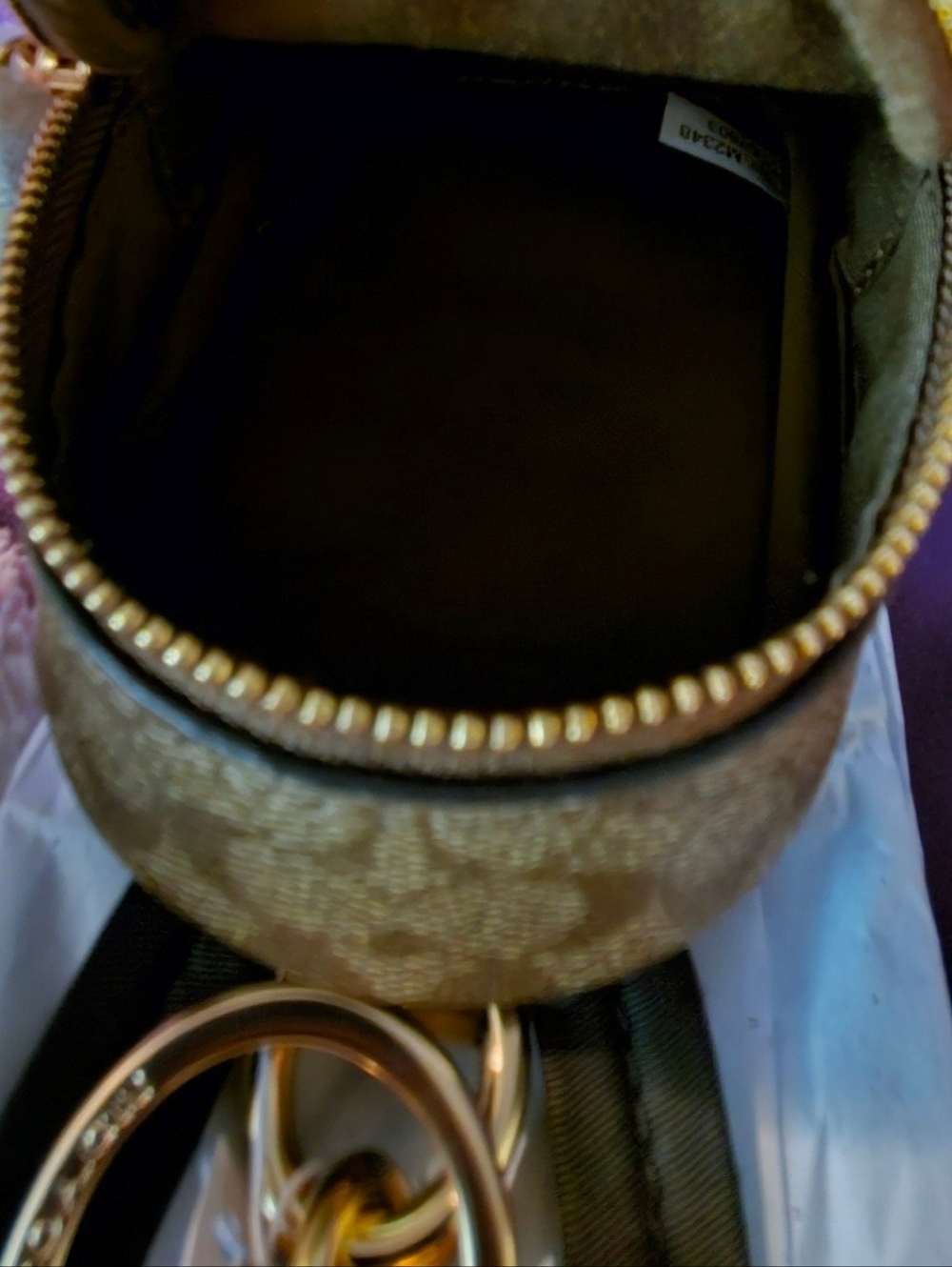 Coach Charm - Picture 7 of 7
